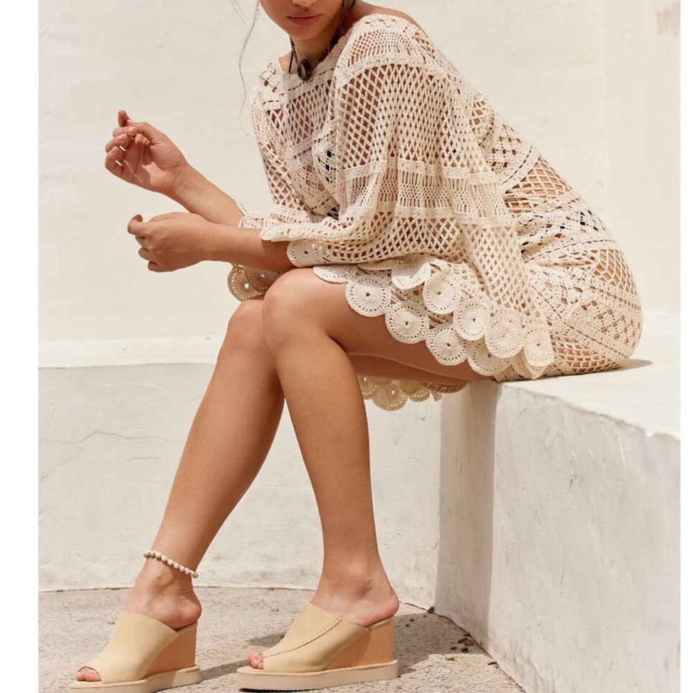 Free People Cream Wedges